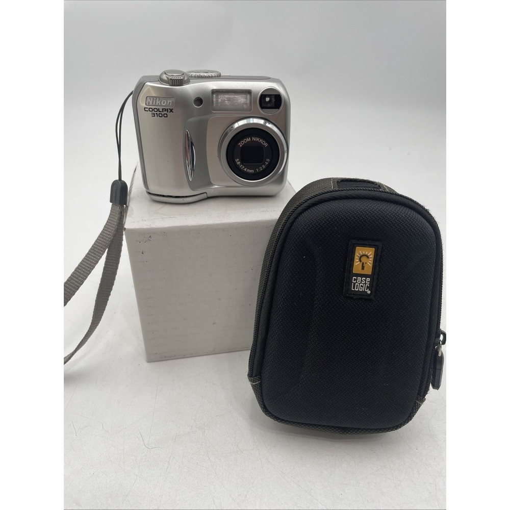 Nikon COOLPIX 3100 3.2MP Digital Camera 3X Optical Zoom +Battery+SD Card+Case